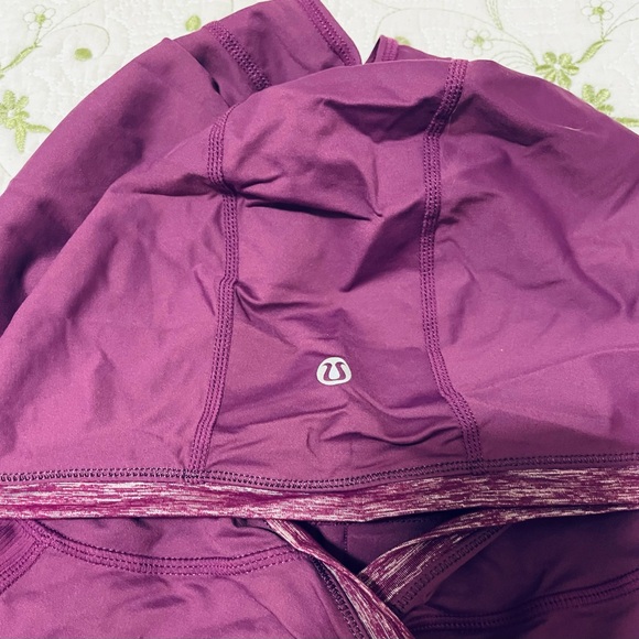 Lululemon Run For Your Life Pullover Size 6. - Picture 3 of 4